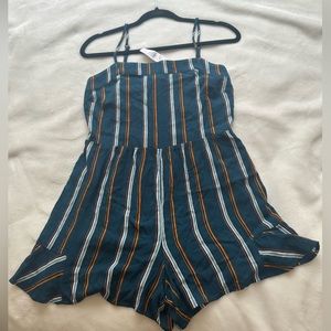 Super cute loft Beach romper!